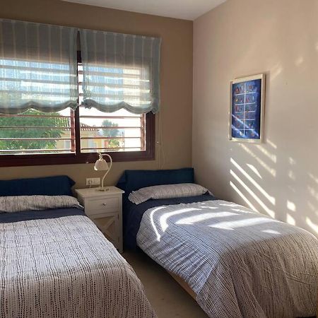 Modern 5-Bedroom Villa With Pool Montequinto Екстер'єр фото