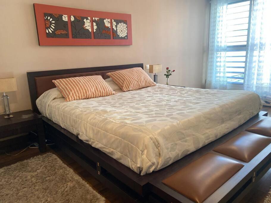 Modern 5-Bedroom Villa With Pool Montequinto Екстер'єр фото